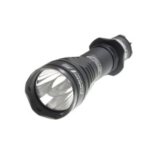 Тактический фонарь Armytek Predator v3, черный, XP-L, теплый свет (F01603BW)